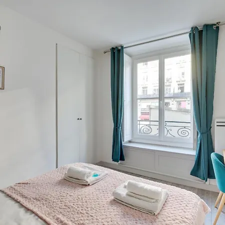 216 Vintage Spirit - Superb